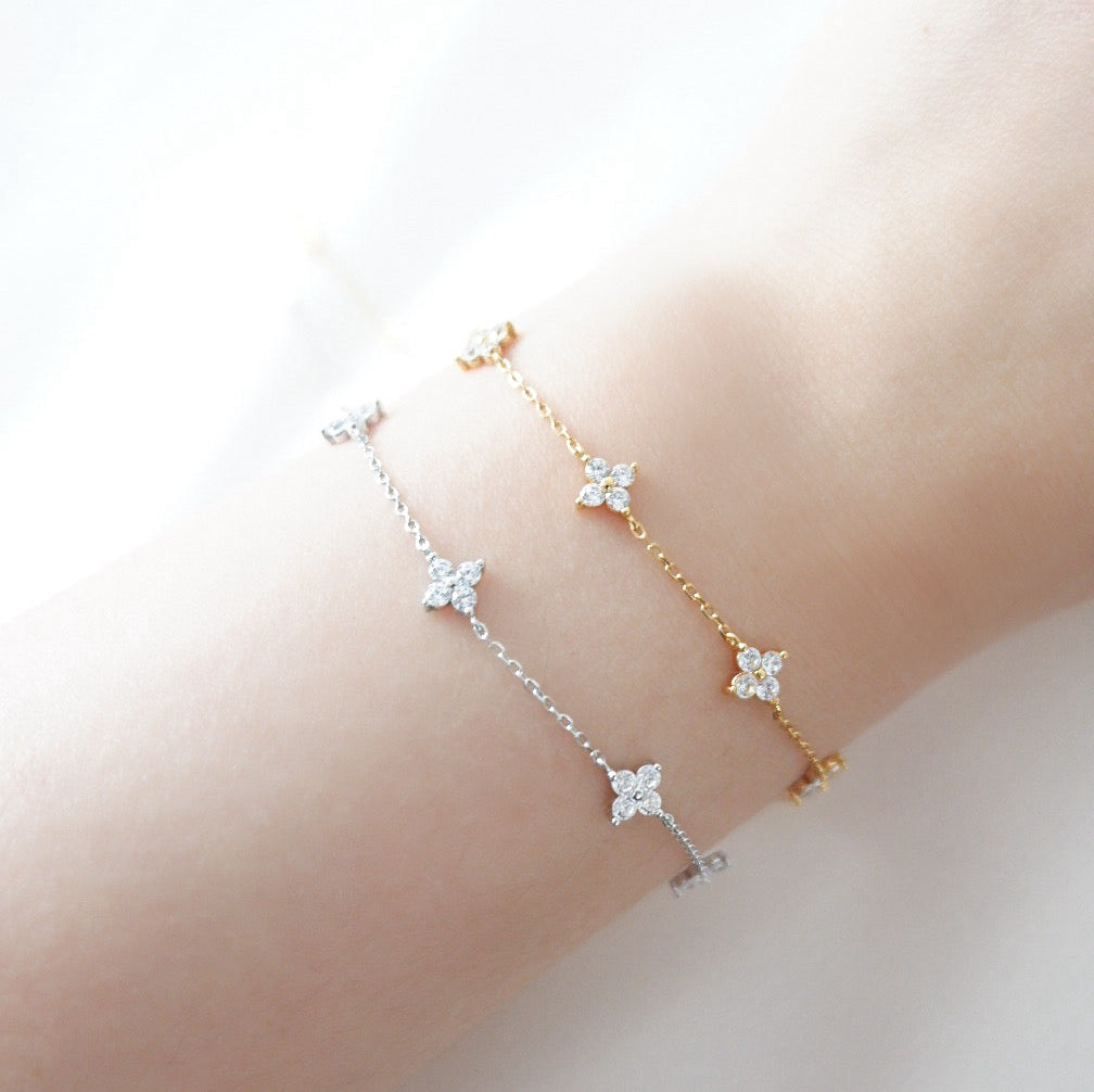 Hailey Clover Bracelet (Gold)