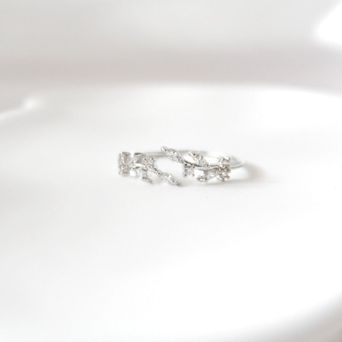 Willow Leaf Adjustable Ring (Silver)