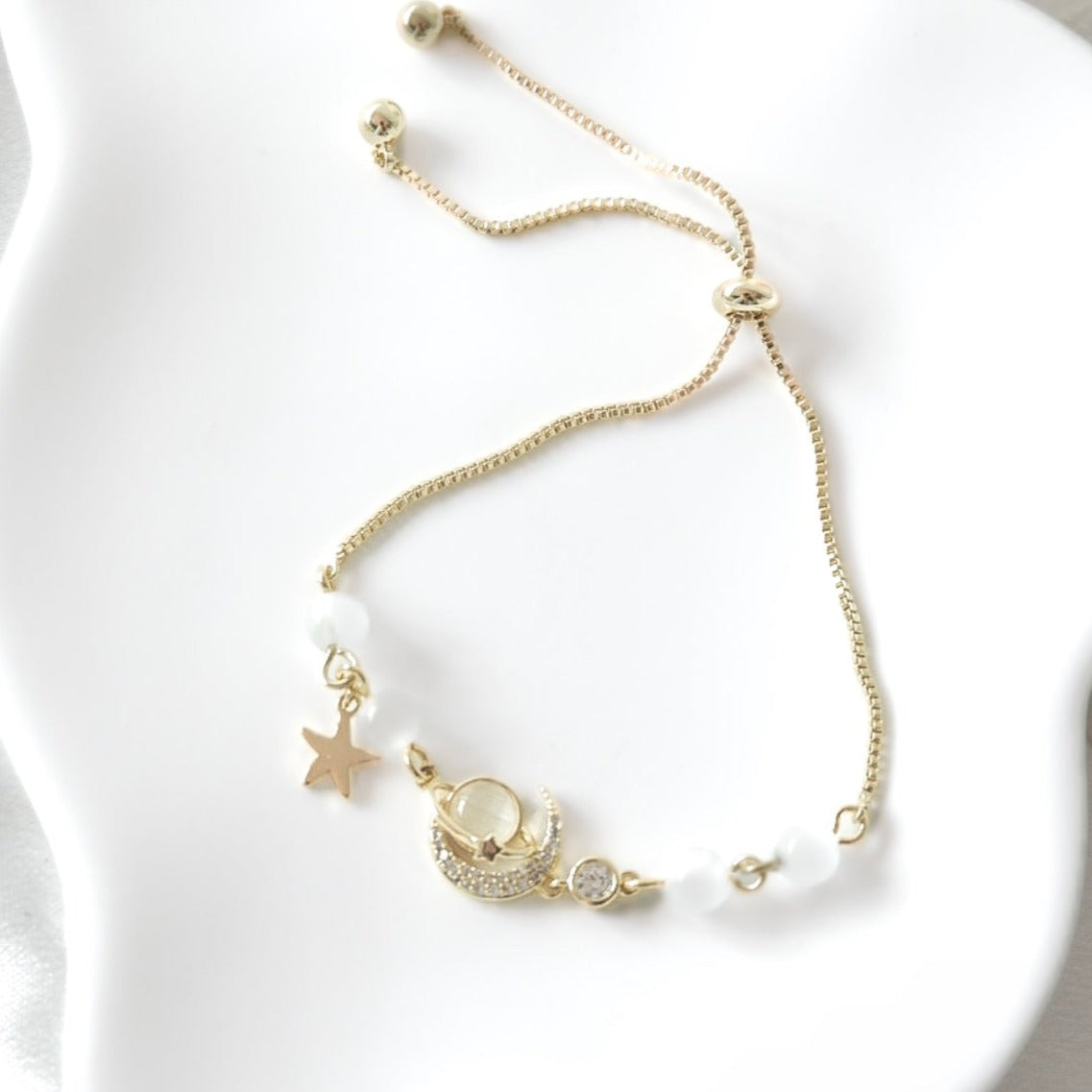 Luna Adjustable Bracelet (Gold)