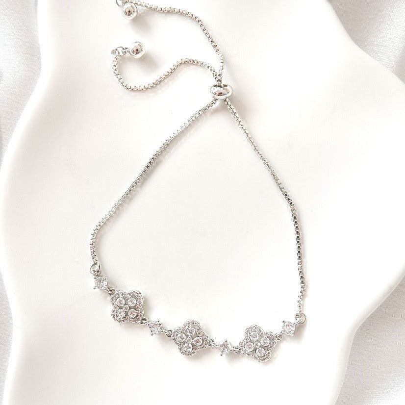 Lucky Clover Adjustable Bracelet (Silver)