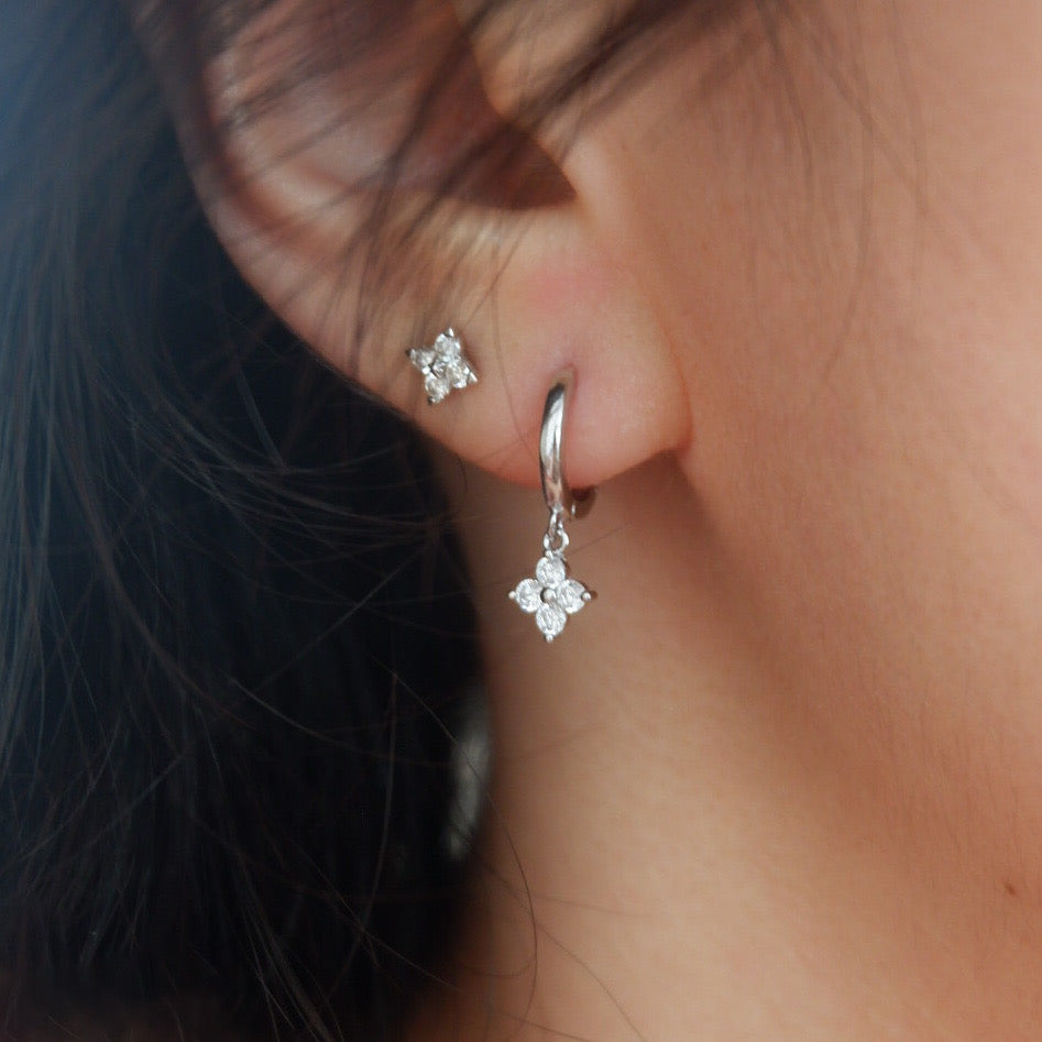 Clover Huggie Hoop Earrings (Silver)