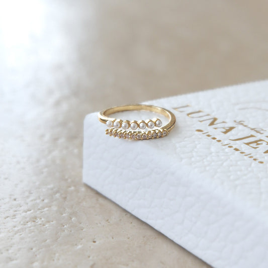 Lunara Pearl Adjustable Ring (Gold)
