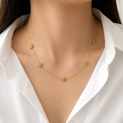 Daisy Necklace (Gold)