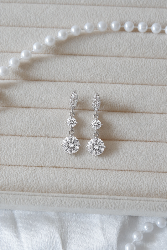Carla Stud Earrings (Silver)