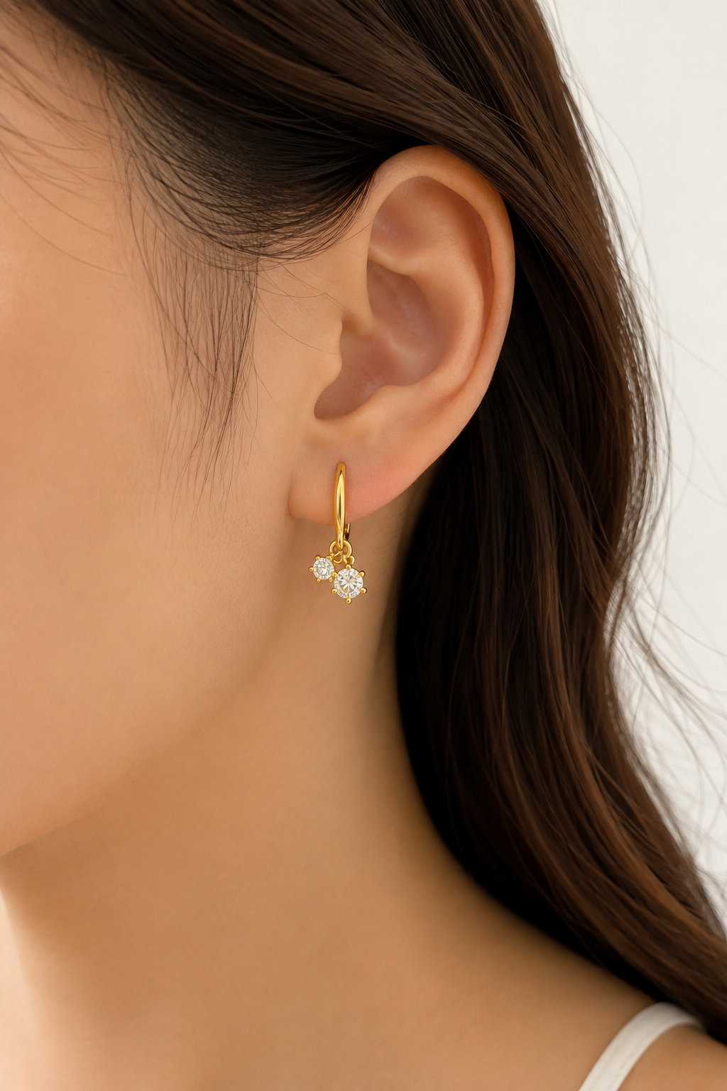 Twinkles Huggie Hoop Earrings (Gold)