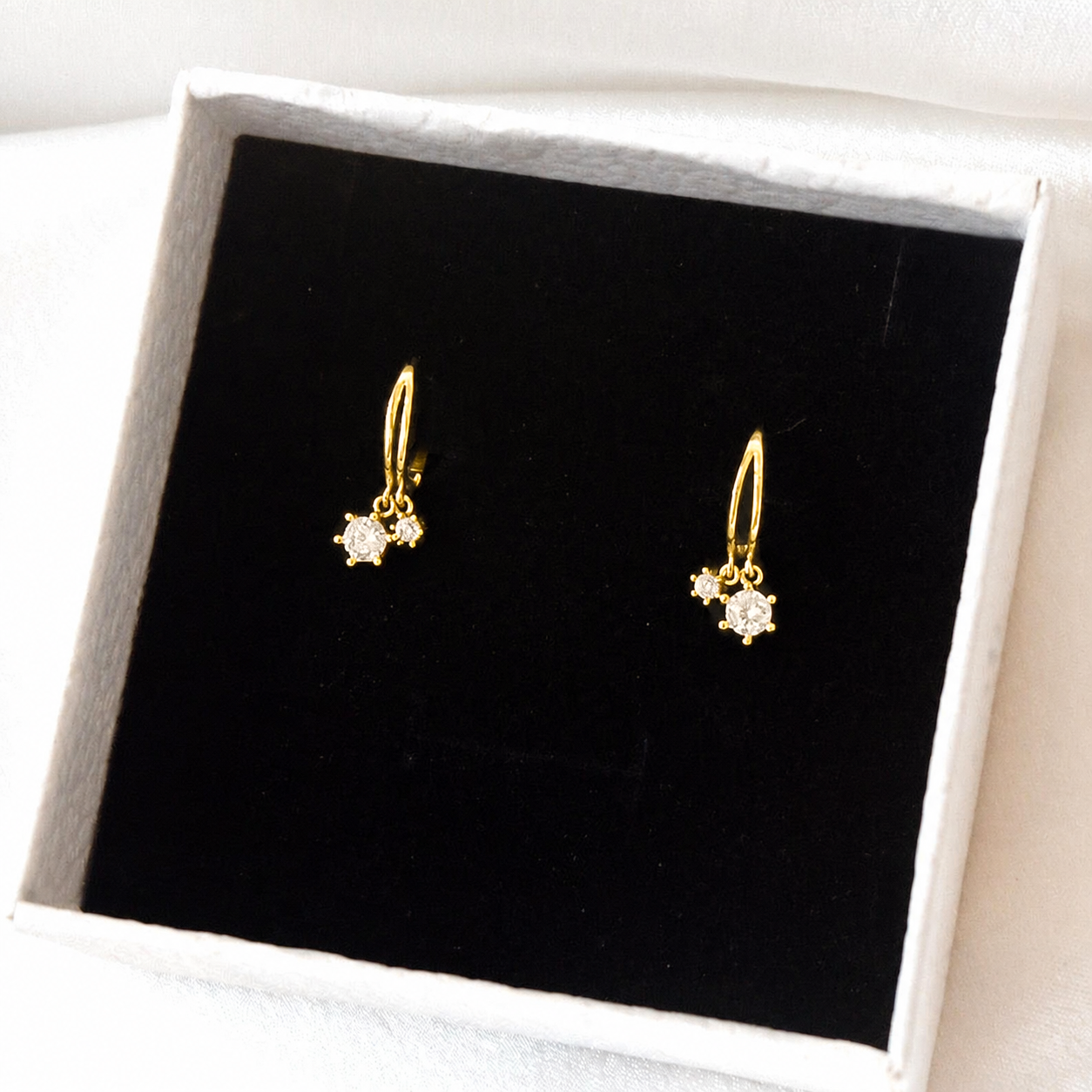 Twinkles Huggie Hoop Earrings (Gold)