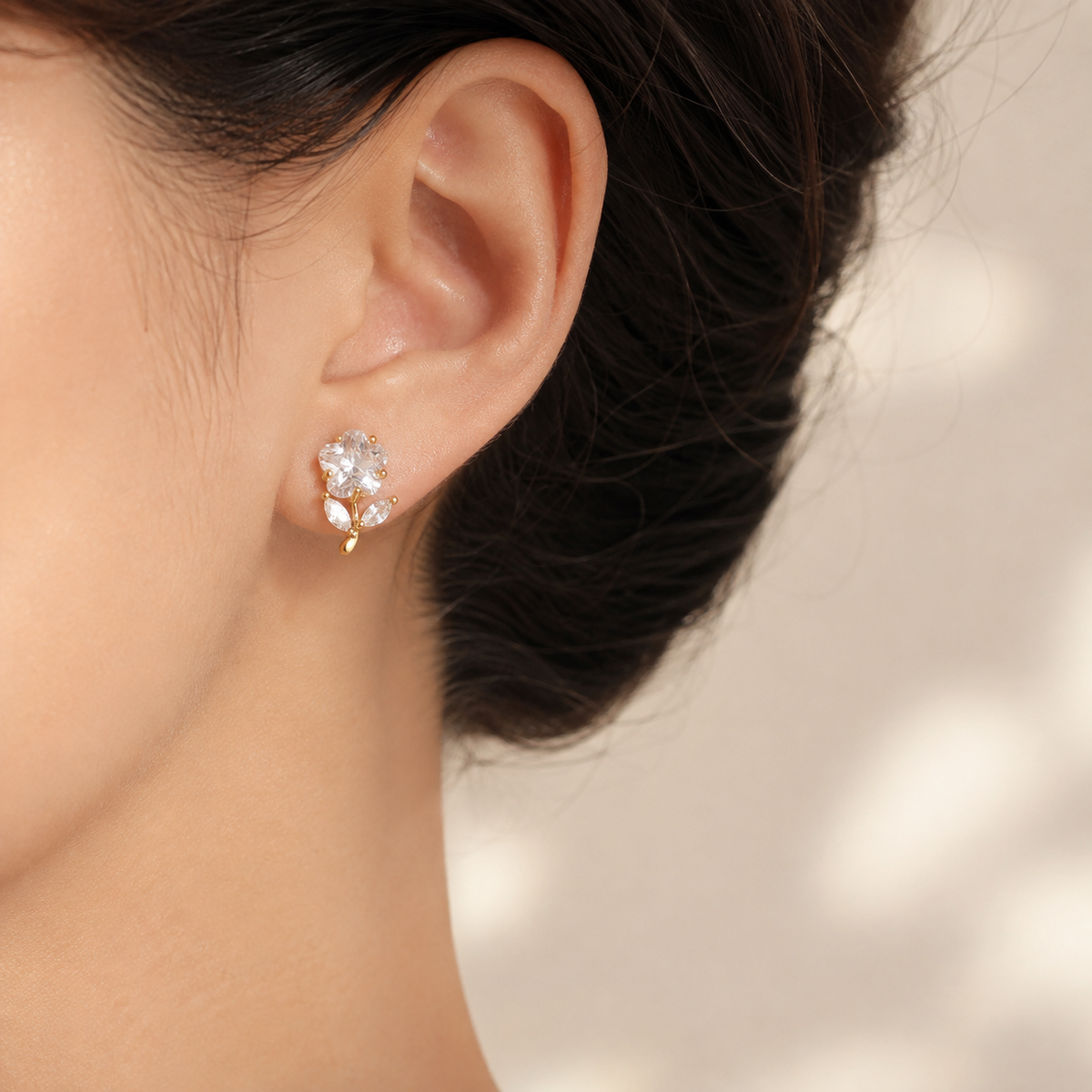 Fleurie Stud Earrings (Gold)